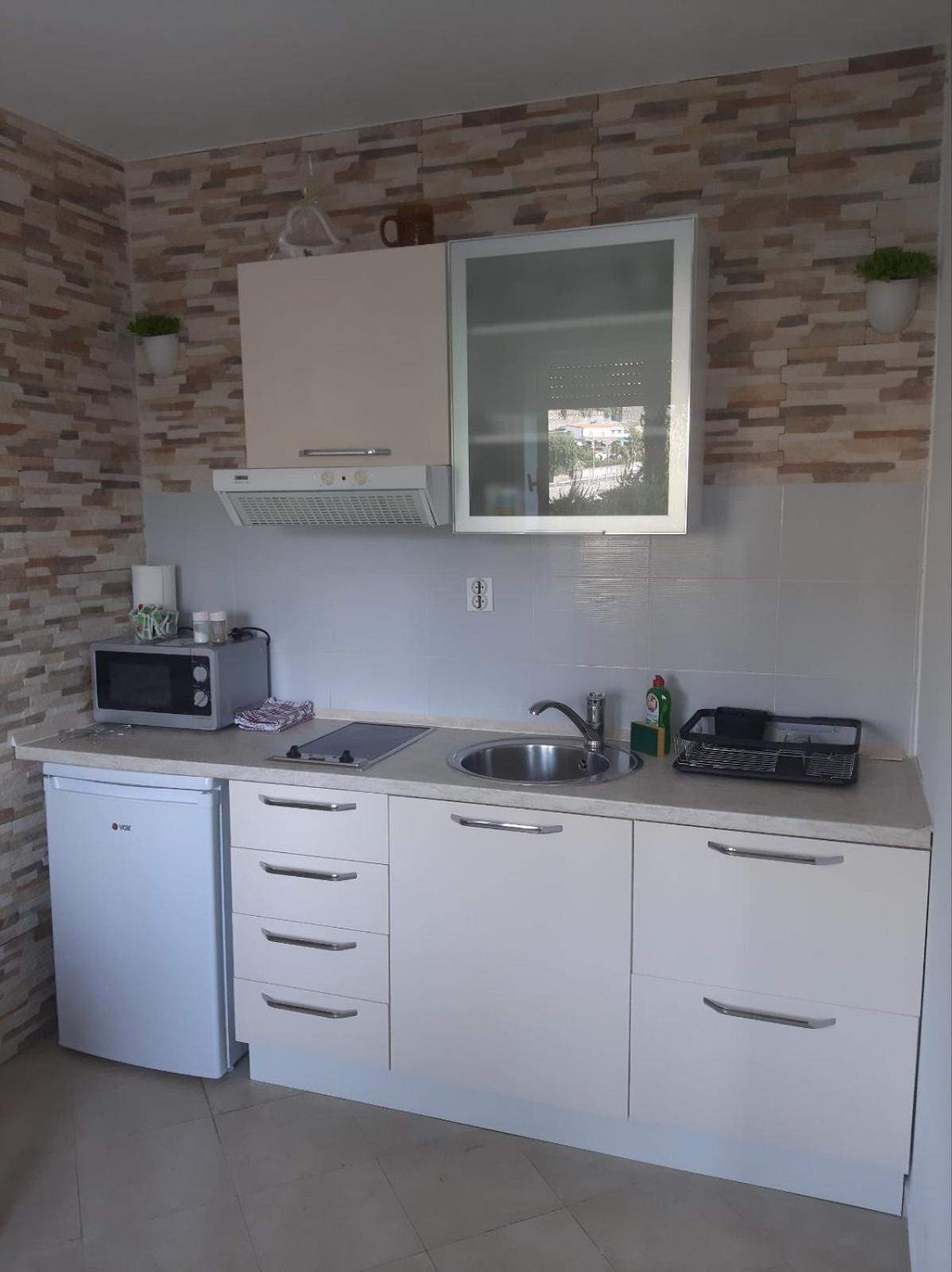 Apartmani Kadmen Ika Dış mekan fotoğraf