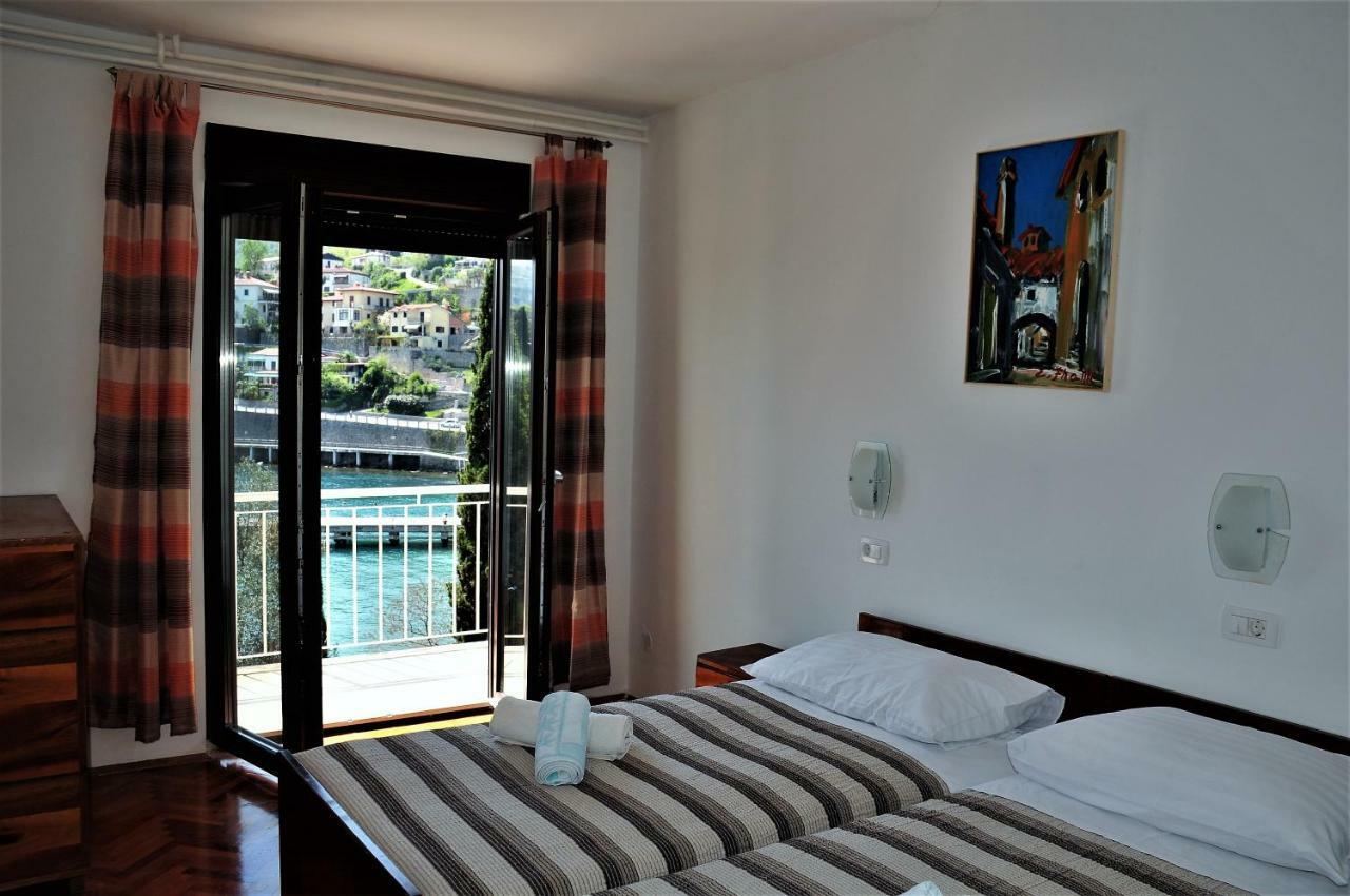 Apartmani Kadmen Ika Dış mekan fotoğraf