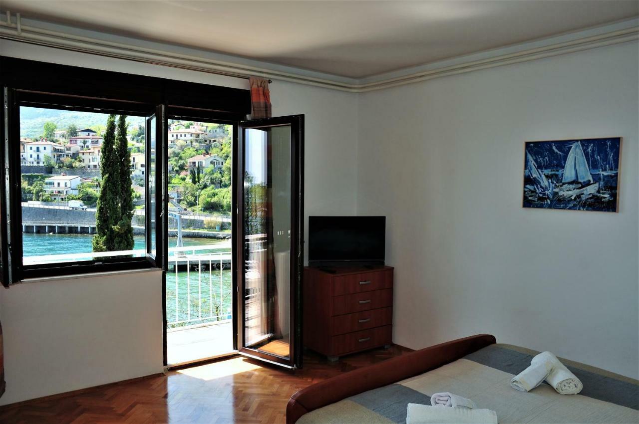 Apartmani Kadmen Ika Dış mekan fotoğraf