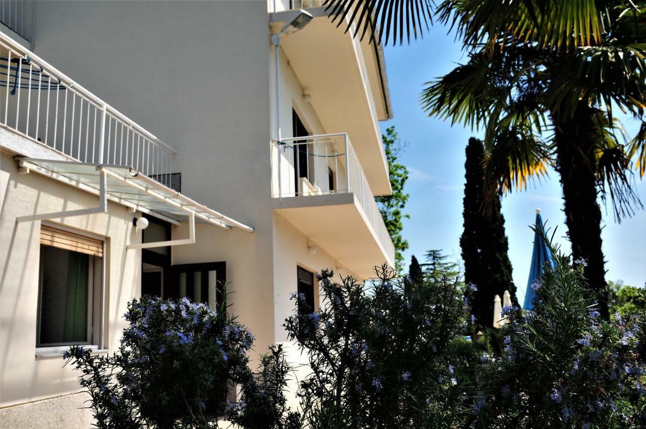 Apartmani Kadmen Ika Dış mekan fotoğraf