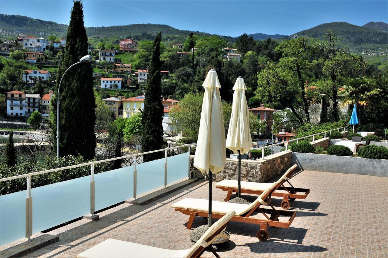 Apartmani Kadmen Ika Dış mekan fotoğraf